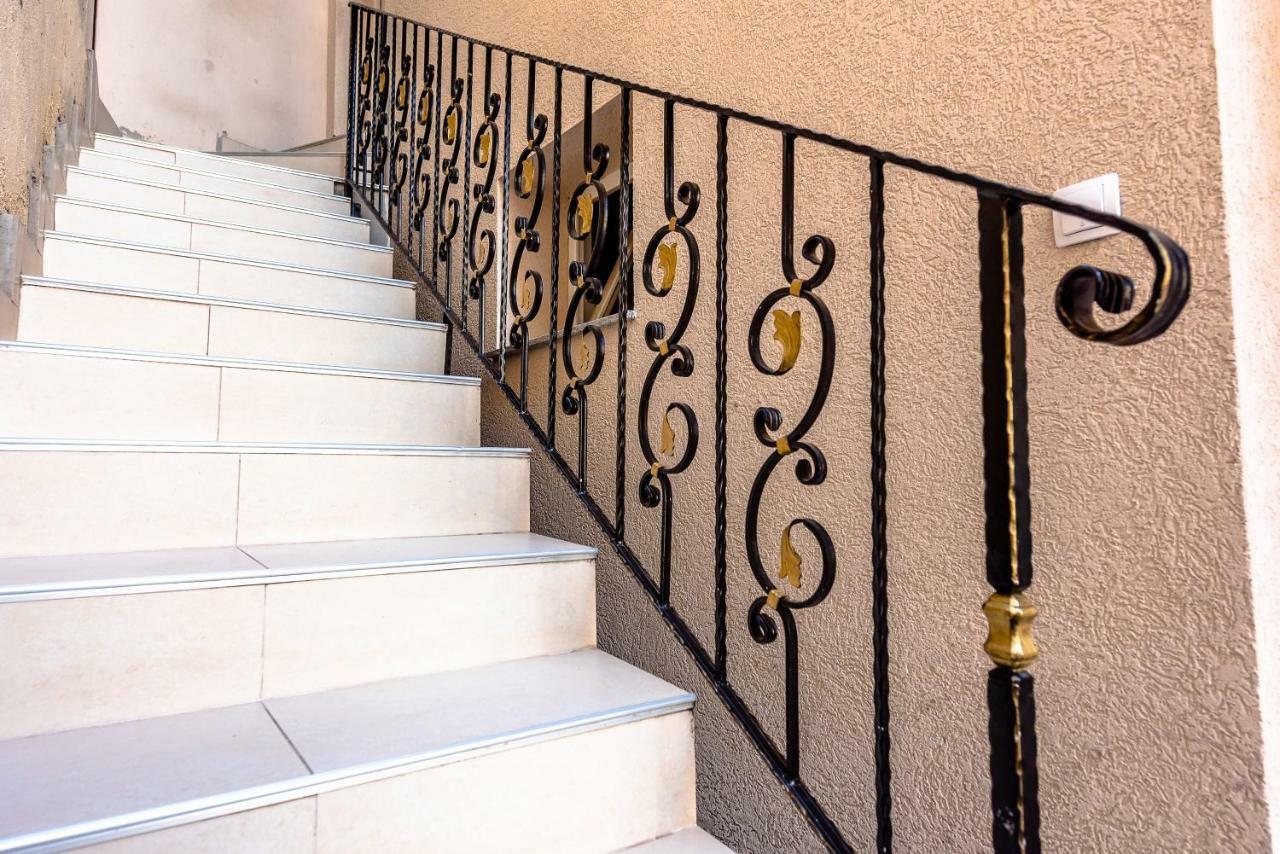 Apartment Prince Mostar Bagian luar foto