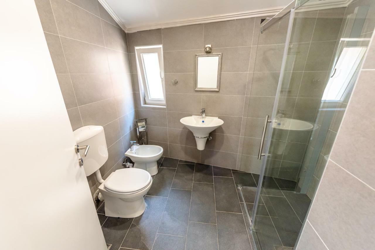 Apartment Prince Mostar Bagian luar foto